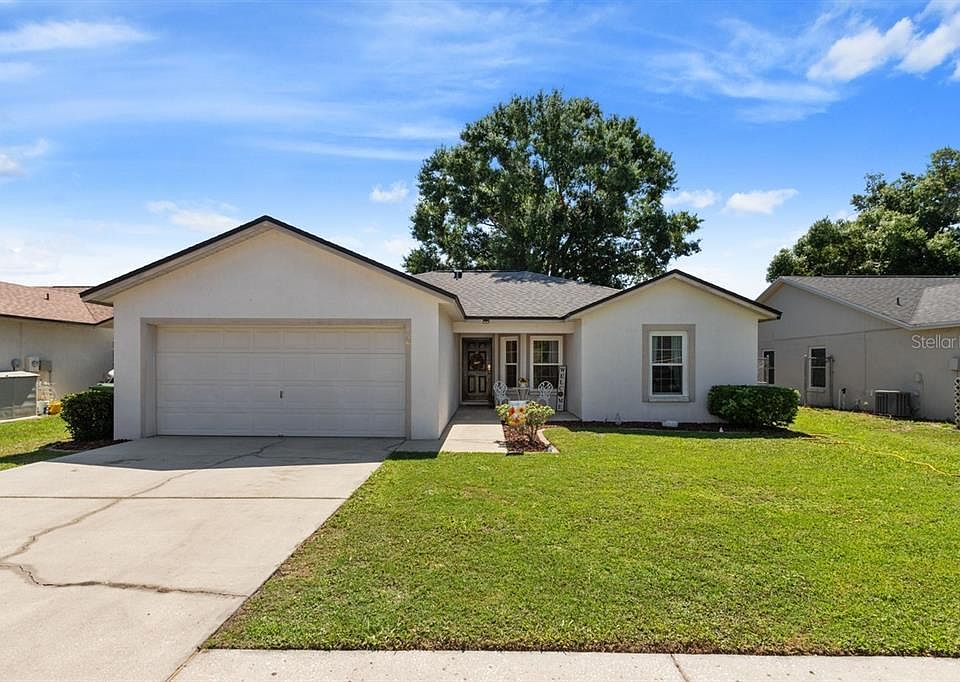1st image of 146 KINGS POND AVENUE