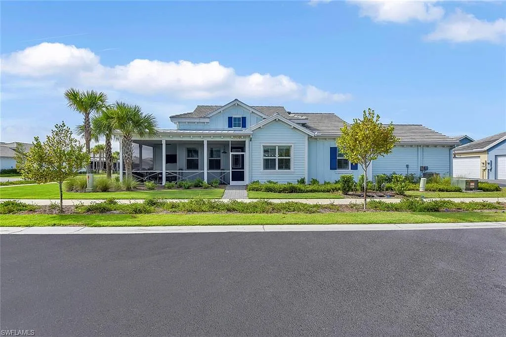 2 bed, 2.0 bath, 1387 sqft, $9,250 — Photo 1