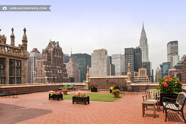 Sold by Compass | media 10