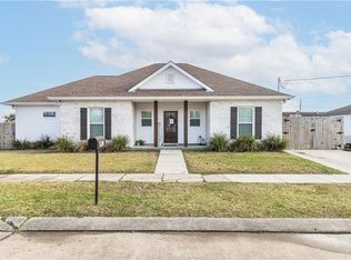 3113 Nancy St, Meraux, LA 70075
