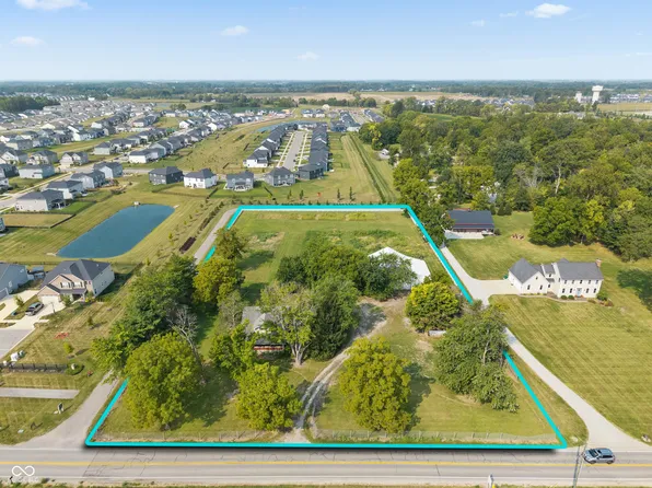 19006 Springmill Rd, Westfield, IN 46074