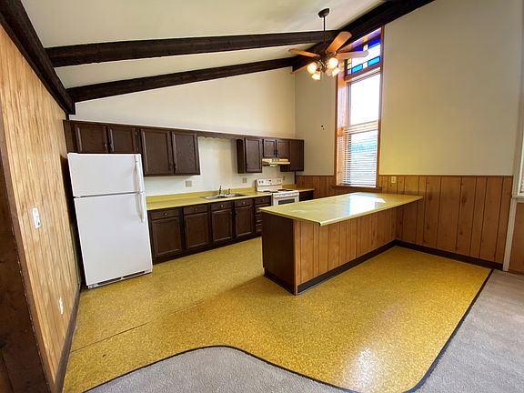 2nd image of 928 Lincoln Ave #206