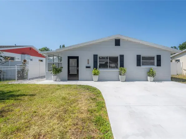 826 90th Ave N, Saint Petersburg, FL 33702