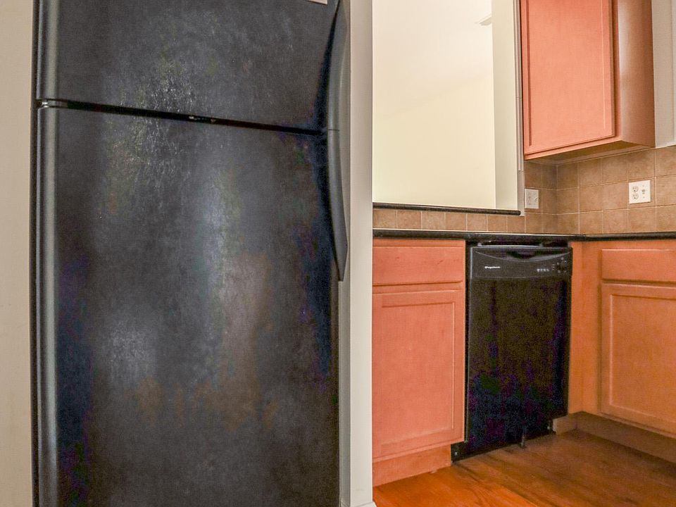 1st image of 1034 W Waveland Ave #2