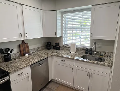 1250 Denning Dr #220 Photo 1