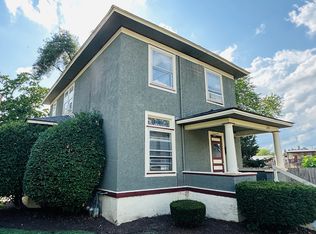 326 Raymond St #2, Elgin, IL 60120