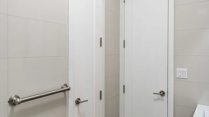 Rented by Nooklyn NYC LLC | media 30