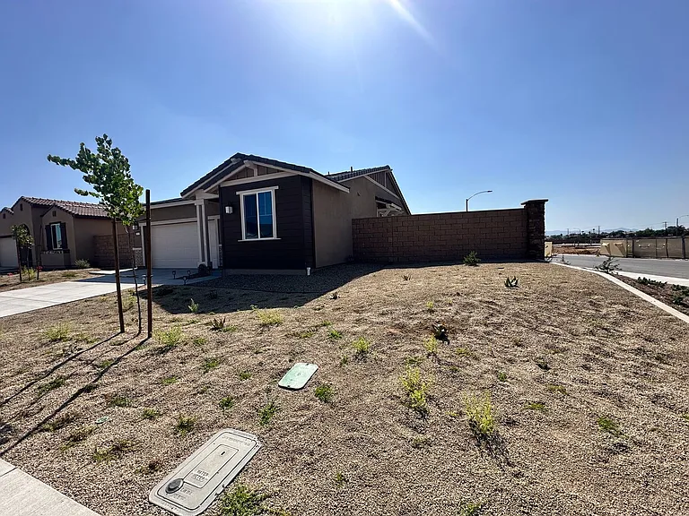 27133 Marimba Ct — Photo 3
