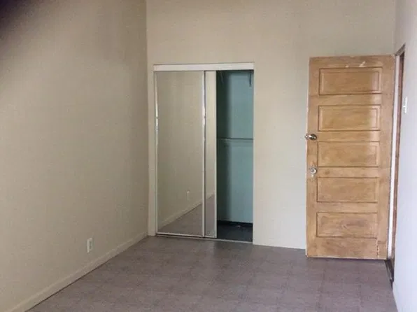 228 E 21st St APT 1, Chicago Heights, IL 60411