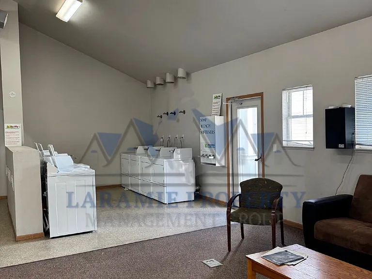 415 Mitchell St #F-2 — Photo 11