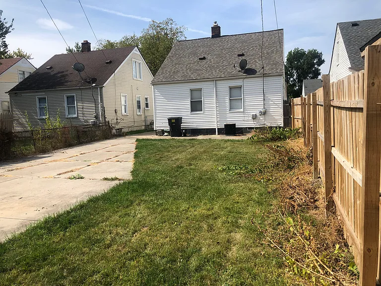 6506 Grandville Ave — Photo 20