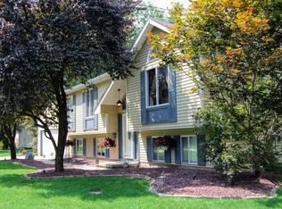 48 Skyline Ave, Canfield, OH