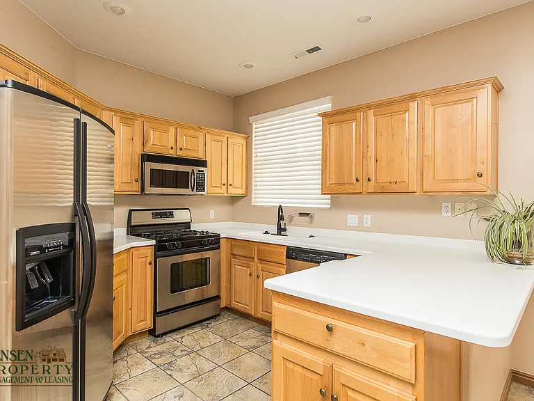 153 N Turnbury Ln — Photo 18