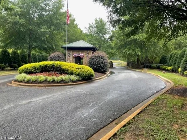 821 Rocky Cove Ln, Denton, NC 27239