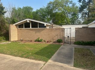 633 Harris St, Kilgore, TX 75662