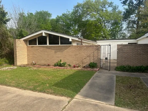 633 Harris St, Kilgore, TX 75662
