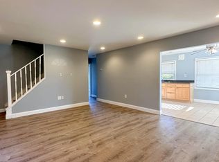 11 Mainbridge Ln, Willingboro, NJ 08046