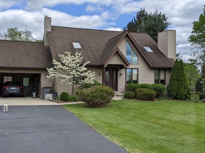 1530 Wild Cherry Ln, Lapeer, MI, 48446