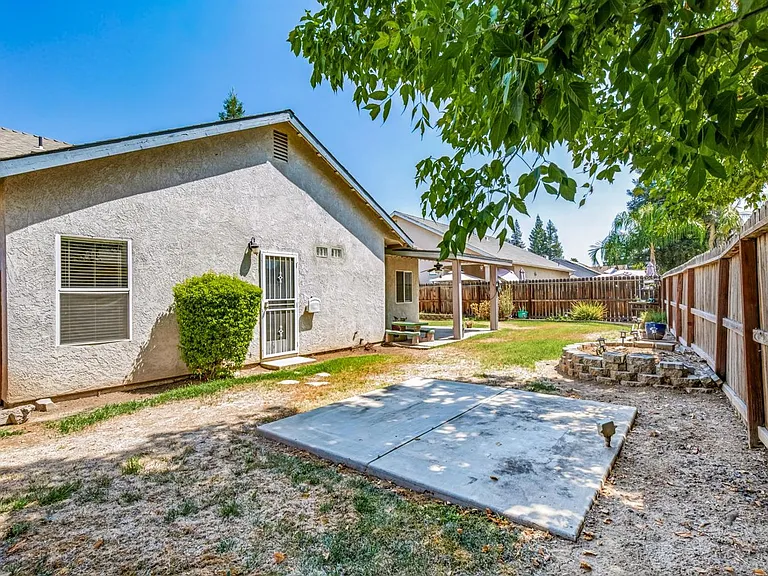 352 W Kelly Ave — Photo 28