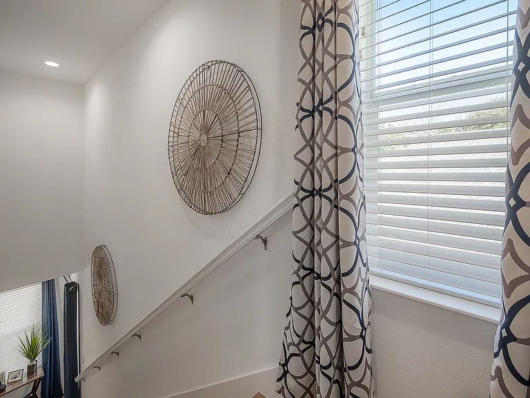 1714 E Lambright St — Photo 26