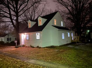 4 Magruder Rd N, Newport News, VA 23605