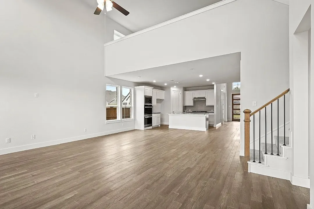 4 bed, 2800 sqft, $3,500 — Photo 3