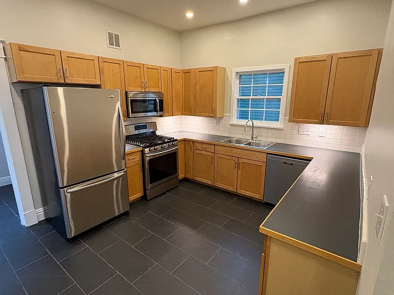 2718 North Ave — Photo 17