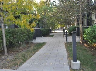 32 Fieldway Rd UNIT 102, Toronto, ON M8Z0E3