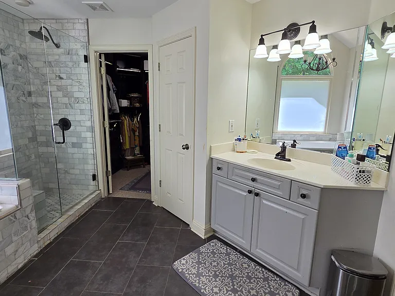 1210 Beacon Hill Xing — Photo 39
