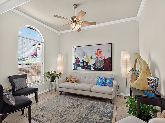 5th image of 14122 Atascadera Ave