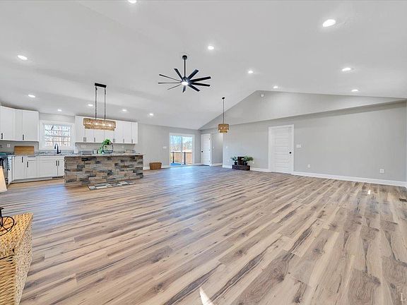 2nd image of 107 Ridge Dr