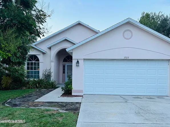 2923 Pebble Creek St, Melbourne, FL 32935