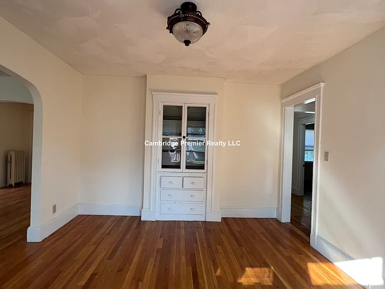 382 Beale St #2 — Photo 6