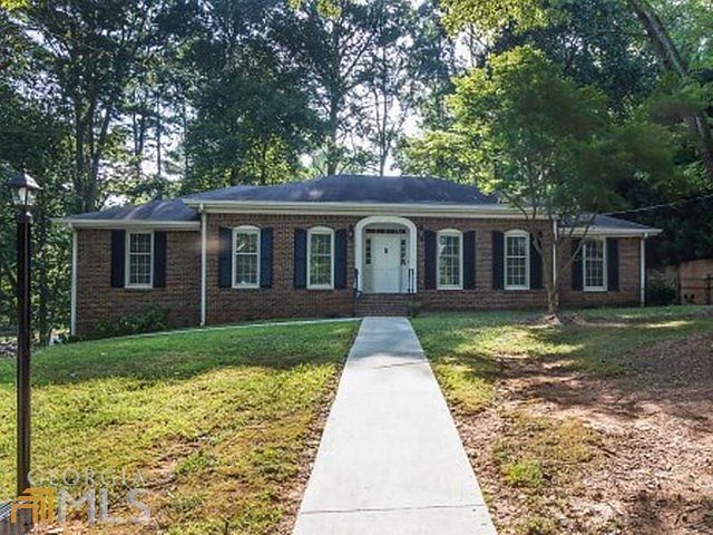 1st image of 1025 Heathcliff Ln SE