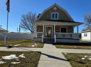 1212 Avenue A, Gothenburg, NE 69138