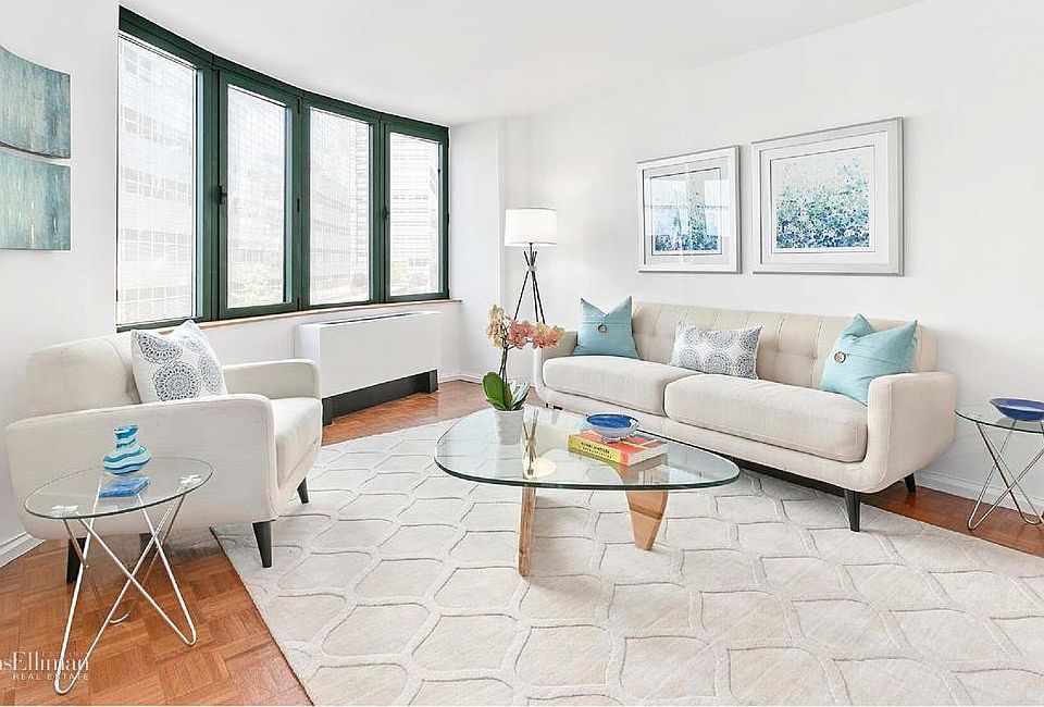 1st image of 275 Greenwich St APT 4B