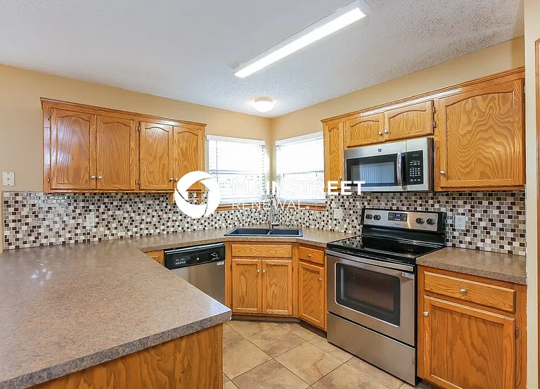 18412 E Blackhawk Trl — Photo 6