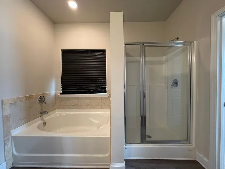 61 N Village Cir — Photo 17
