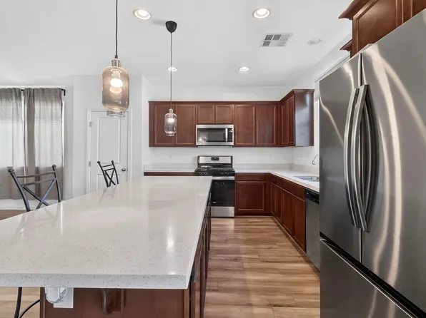 2110 Stone Well Rd, North Las Vegas, NV 89031