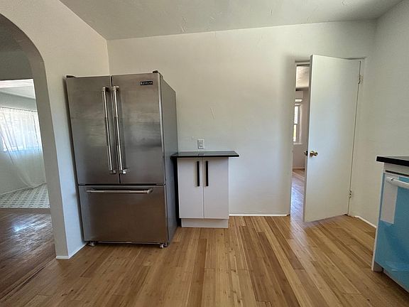 4th image of 522 Graceland Dr SE