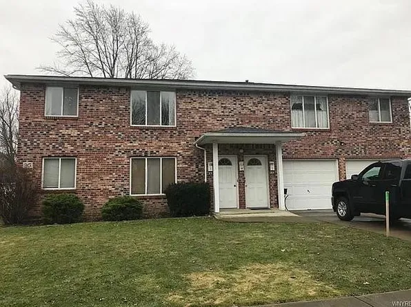 95 Community Dr #3, North Tonawanda, NY 14120