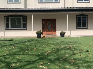 2021 Gabaldon Rd NW, Albuquerque, NM 87104