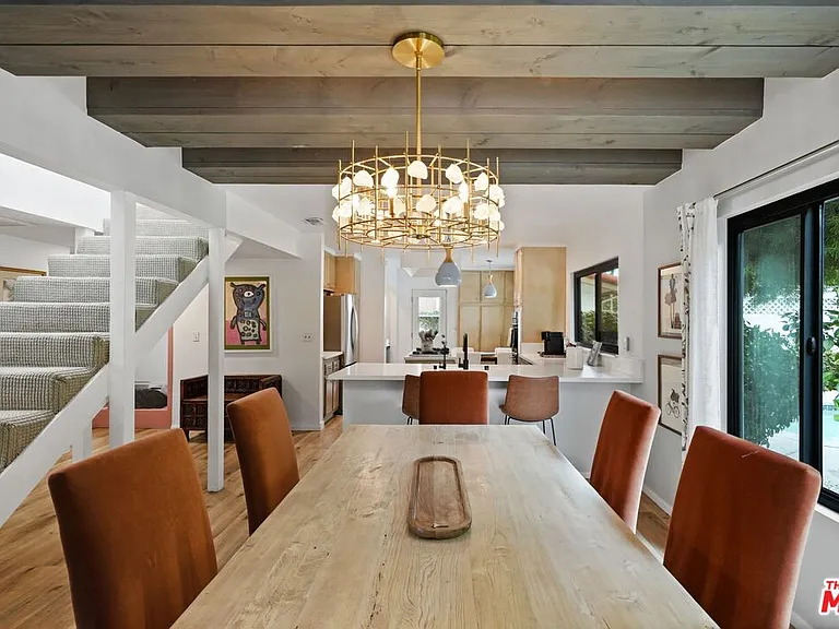 6558 Lasaine Ave — Photo 15
