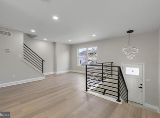 12 Booker Cir, New Castle, DE 19720