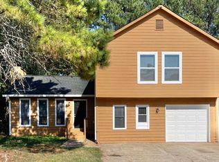 947 Mainstreet Lake Dr, Stone Mountain, GA 30088