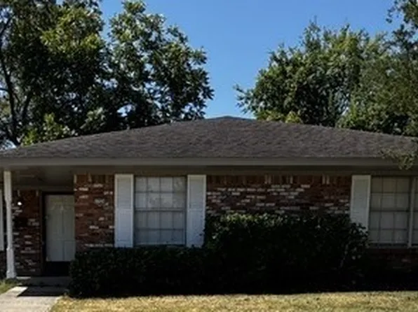 1724 Reynoldston Ln, Dallas, TX 75232
