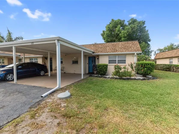 676 Park Cir, Bradenton, FL 34207