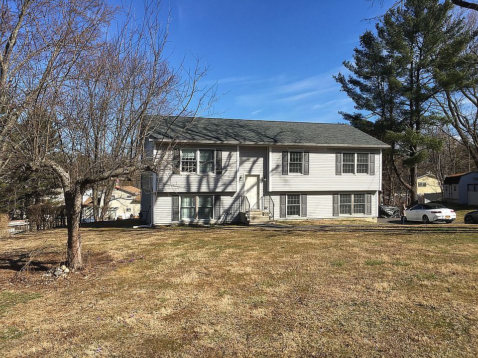 1st image of 3174 Oakwood Ct