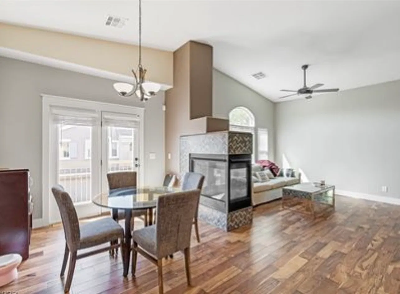 2 bed, 1182 sqft, $1,700 — Photo 1