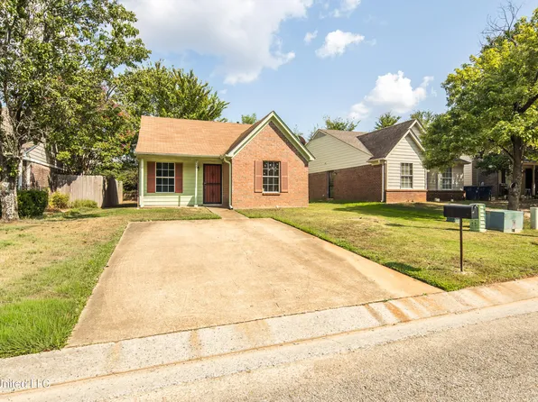 7132 Village Ln, Olive Branch, MS 38654